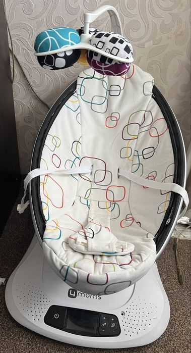Заколисуючий центр 4 moms MamaRoo