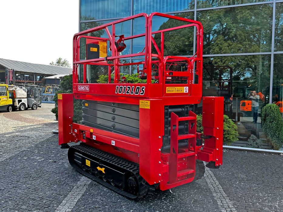 WYNAJEM Elektryczny podnośnik podest roboczy nożycowy C1012 10/12m