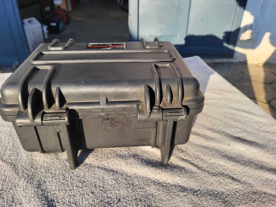 Explorer case 2712 (27,6x20x12cm) - IP67 - STANAG 4280 // FAKTURA 23%