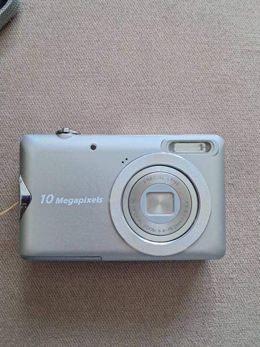 Продам цифровой фотоаппарат