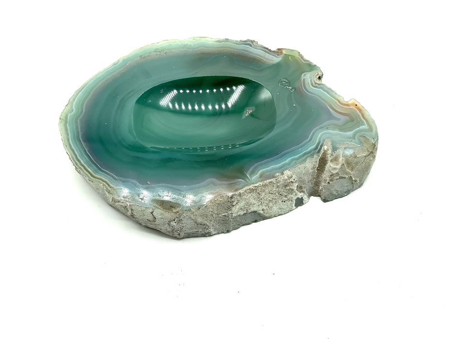 Pedra de mesa verde lapidada