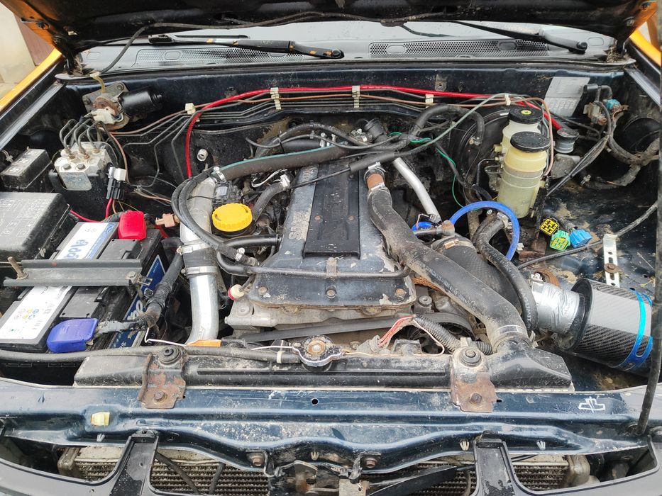 Frontera B 2.3 turbo 280km, lift 5" ,opony 35"