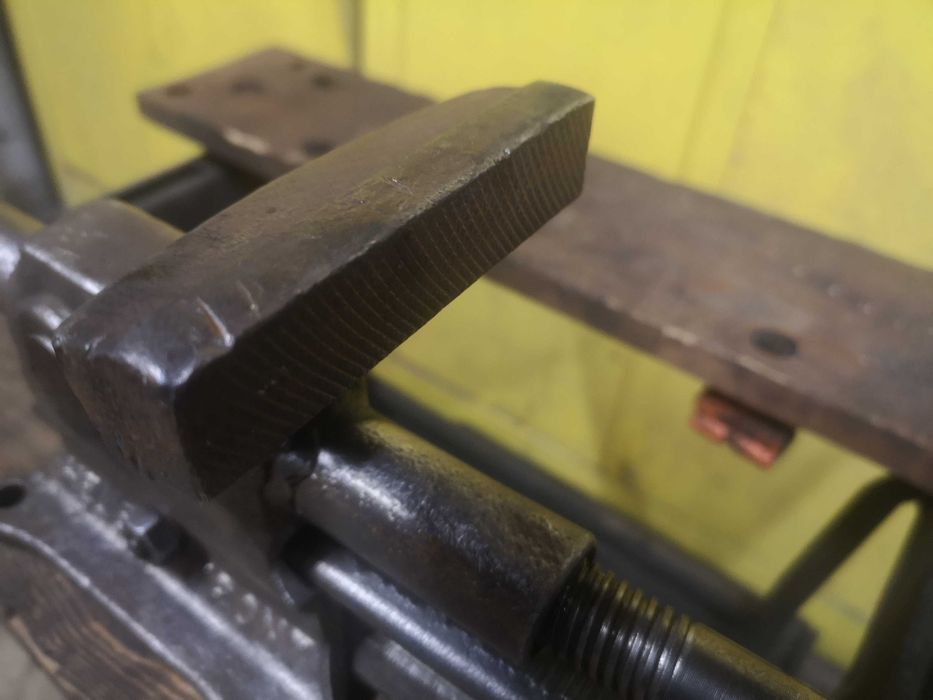 Imadło Ślusarskie HEUER Front 100mm / 9kg