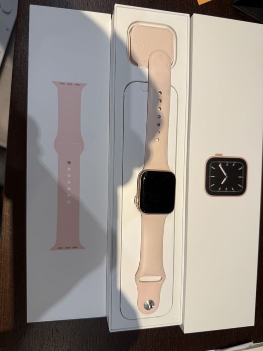 Apple Watch series 5 40mm