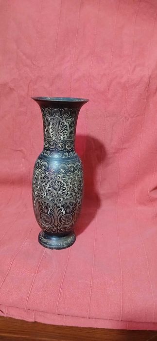 Продам антикварні вази