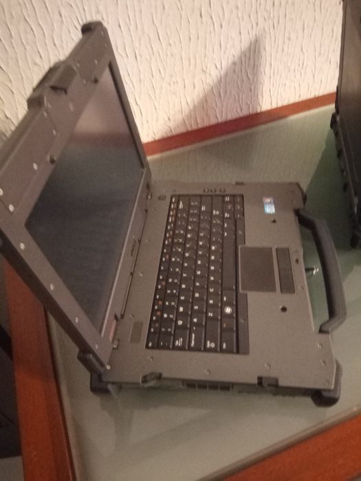 Portátil Dell XFR