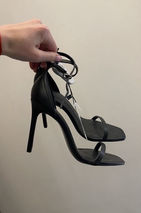 Босоніжки Манго