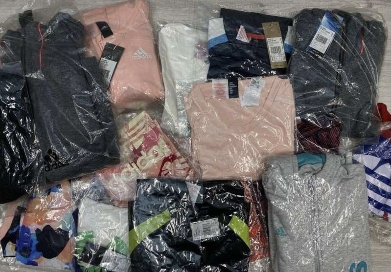 Одяг Оптом Дитячий та Підлітковий Сток ОПТ Levi's