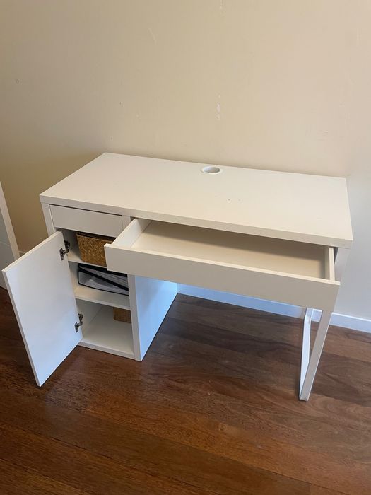 Secretária Ikea - Modelo  MICKE