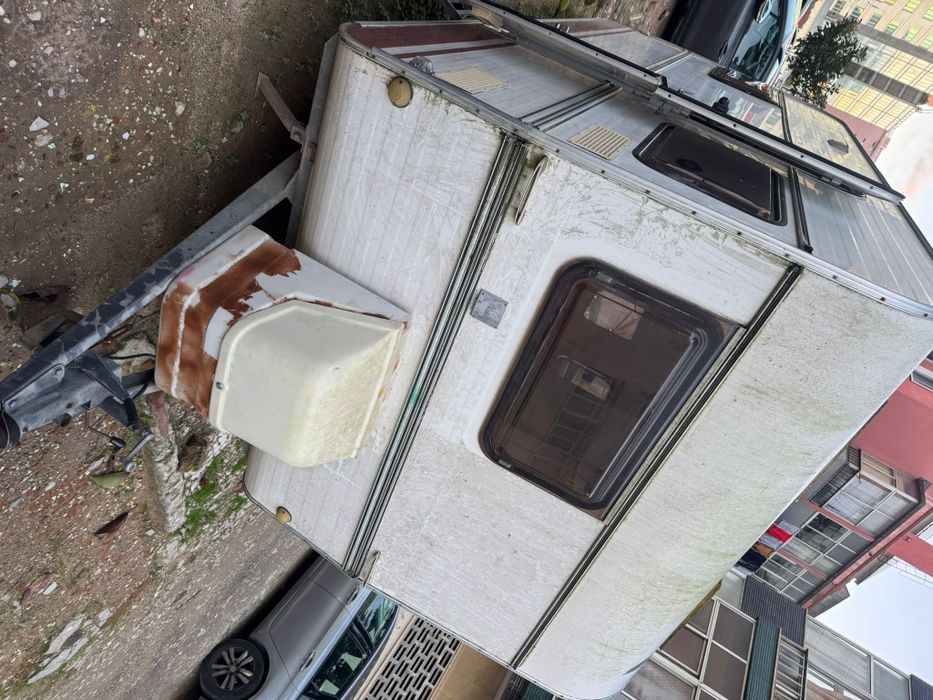 Vendo caravana com documentos