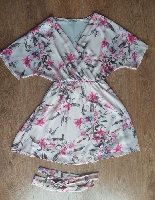 Sukienka Kimono 36 S Made Italy w kwiaty Mi Lady pudrowa różowa