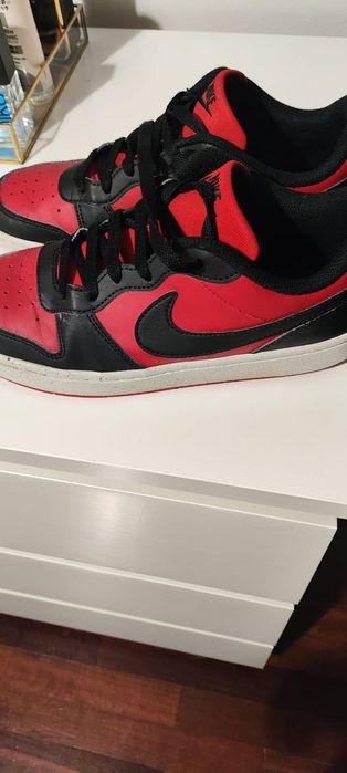 Nike Court Borough Low (Preto/Vermelho)
