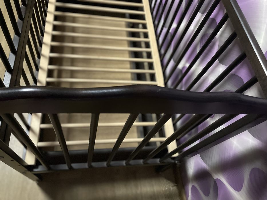 Дитяче ліжко з матрасом