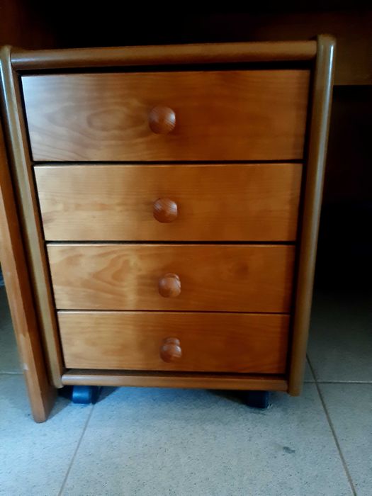 Módulo de 4 gavetas escritório