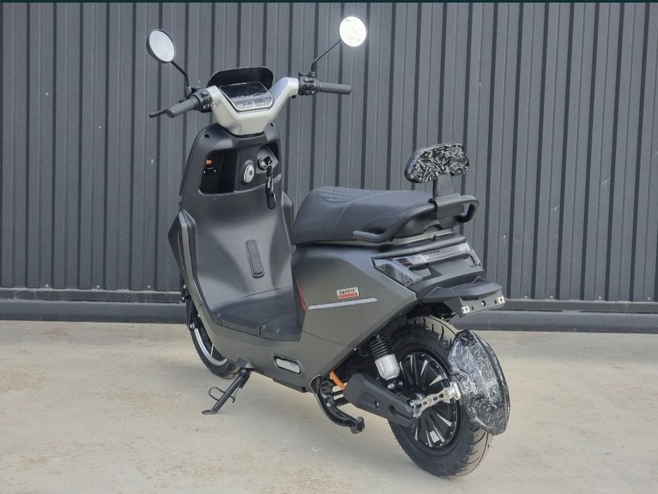 Електроскутер SokMoto e9 gt. 2999 Вт