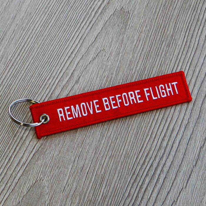 Брелок Remove before flight