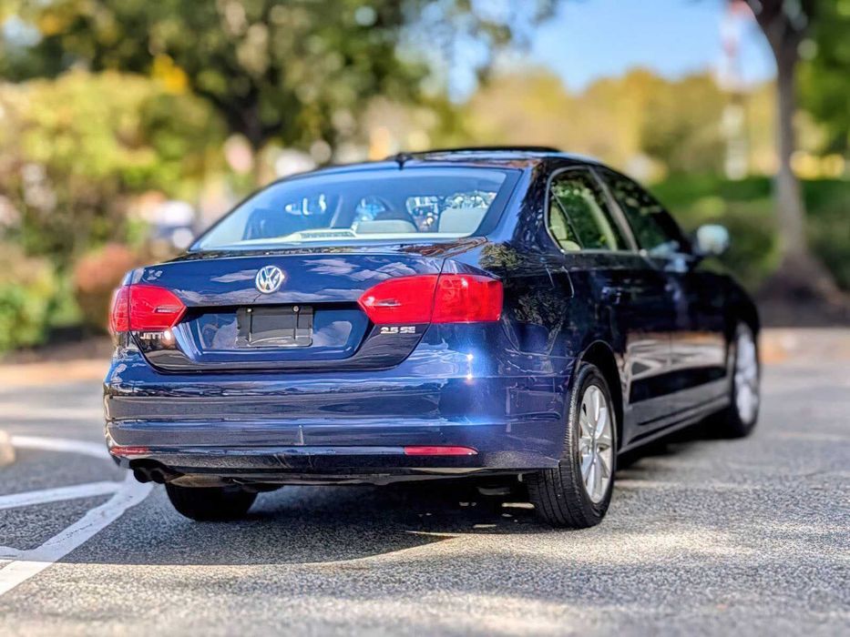 Volkswagen Jetta SE PZEV      2013