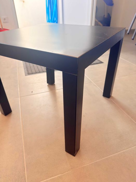 Mesa preta usada