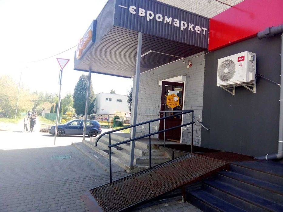 Здається в оренду приміщення комерційного призначення
