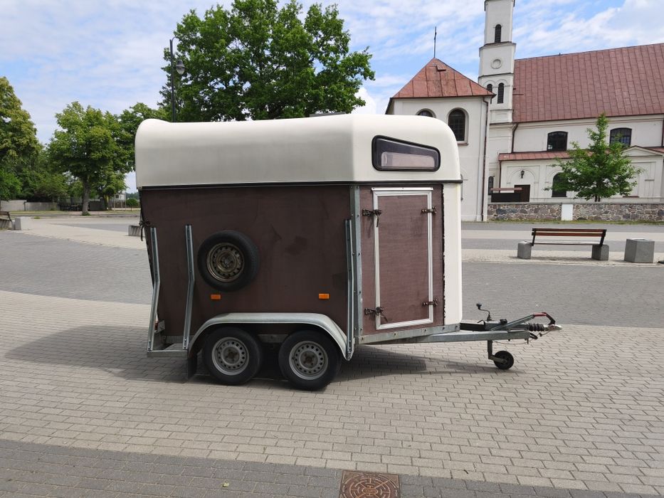 Przyczepa konna dla koni na 1,5 konia HOTRA 1300DMC!!!