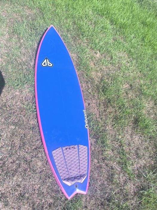 Prancha de Surf 5'10" 30,5l Shortboard Hybrid Swallow tail