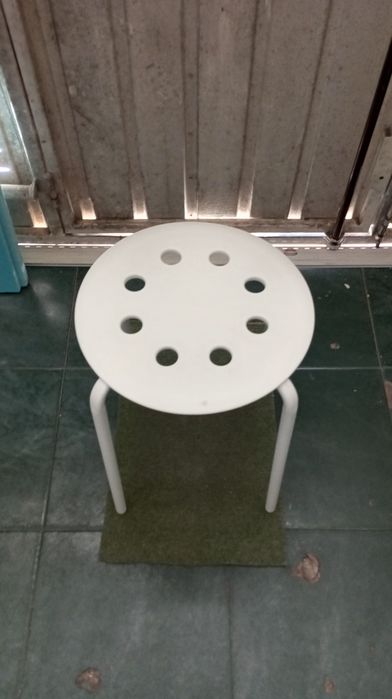 Banco branco IKEA