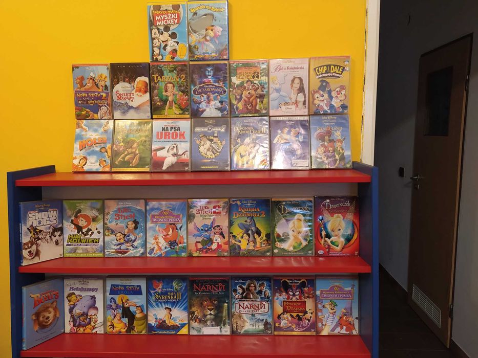kolekcja bajek i filmów dziecięcych Disney Warner itp na DVD 230szt