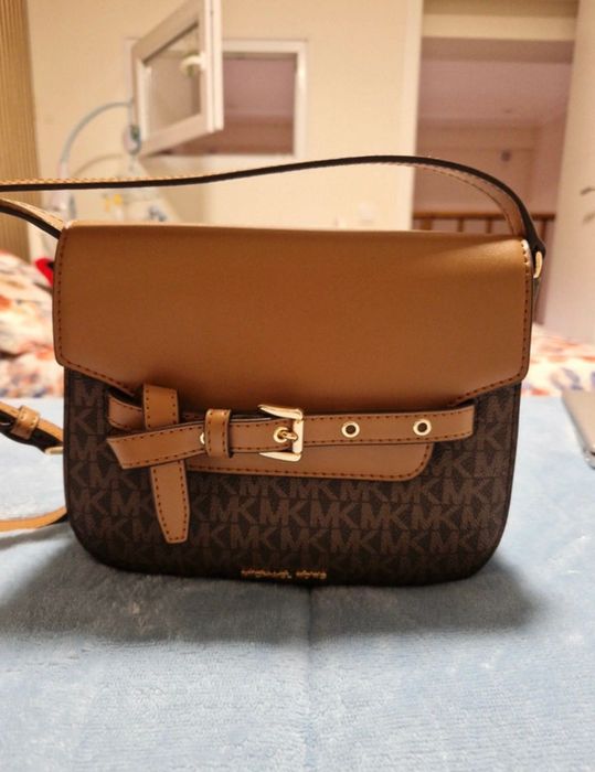 Mala Michael Kors