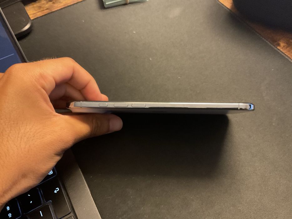 iPhone Air 256gb blue
