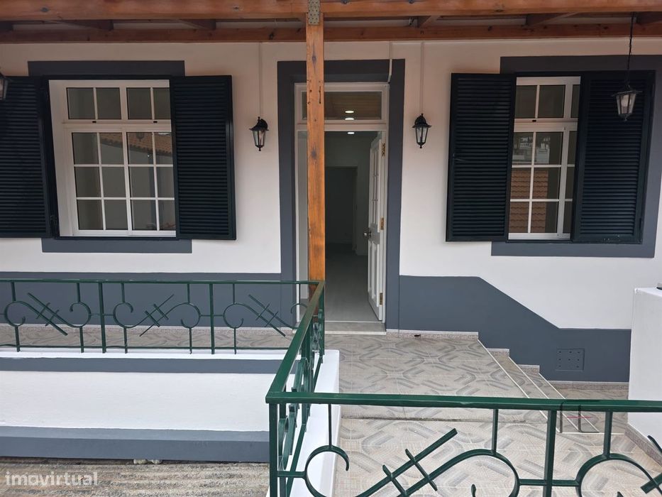 Andar Moradia T2 Venda em Funchal (São Pedro),Funchal