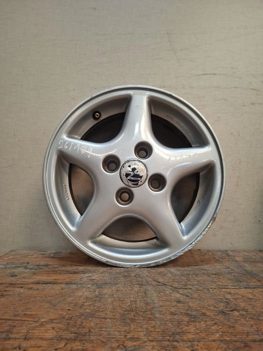 Jante frente direita VOLKSWAGEN Polo (6N)