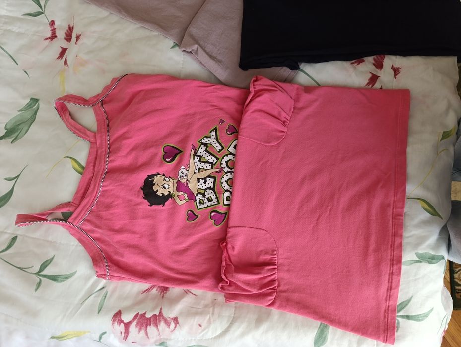 Рожева сорочка .