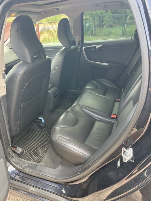 Автомобіль  Volvo XC60