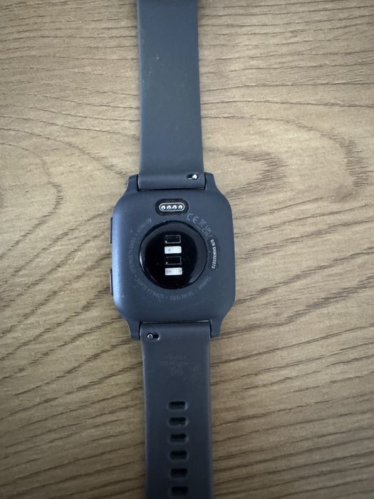 Garmin Venu Sq смарт годинник