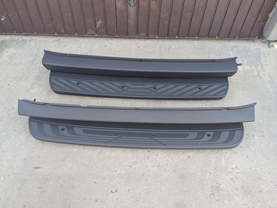 Подножка задня підніжка бампера спрінтер Sprinter W906 W907