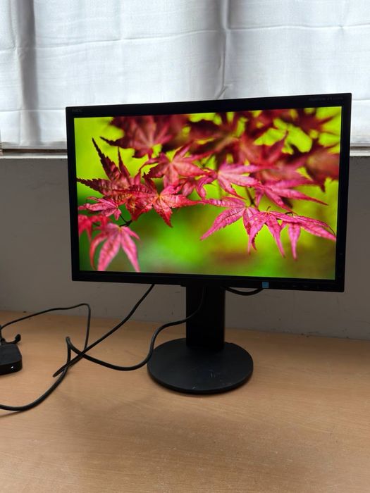 Монітор NEC – 22”, Full HD, IPS, DisplayPort / DVI / VGA