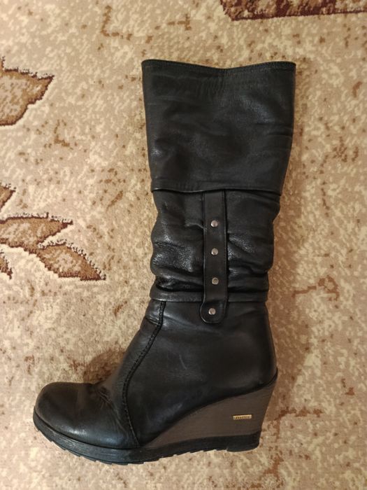 Жіночі зимові чоботи