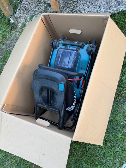 Kosiarka MAKITA DLM382Z 38cm, rok gwarancji