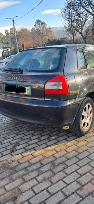 Audi A3 1.6 gasolina em muito bom estado