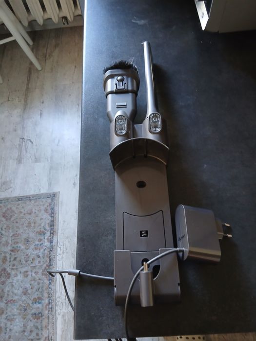 Ladowarka do odkurzacza