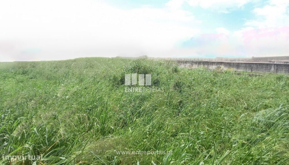 Venda de Terreno com 557 m2 para construção, Vila Chã, Vila do Cond