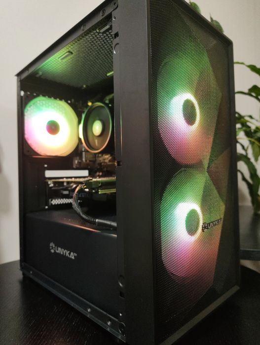 PC gaming/ R5 3600/ GTX 1660 super/ 16gb RAM