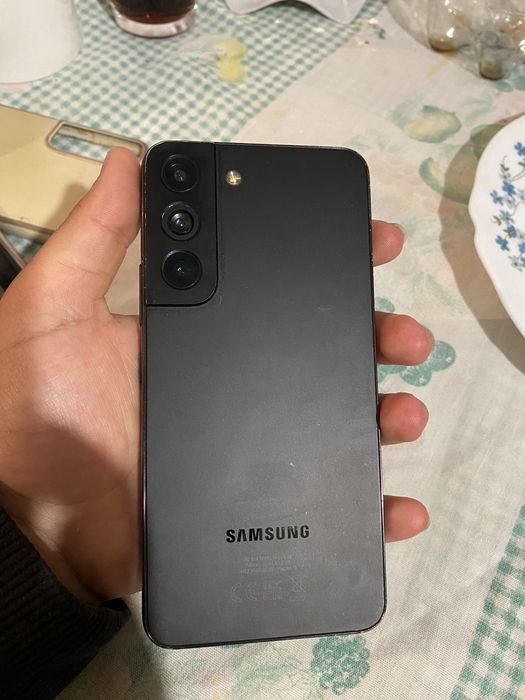 Samsung S22 em muito bom estado