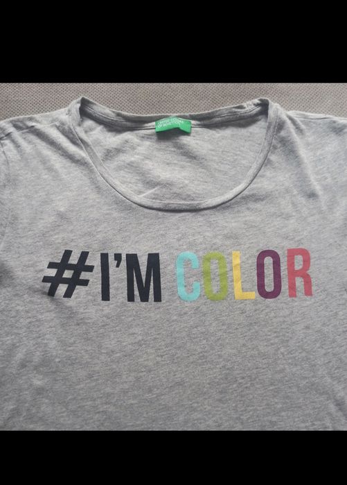 T-shirt  damski  firmy United Colours of Benetton