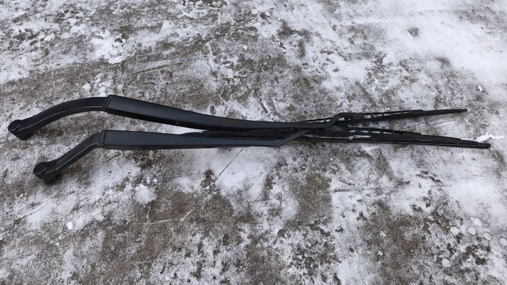 Продам дворники на nissan x-trail t31