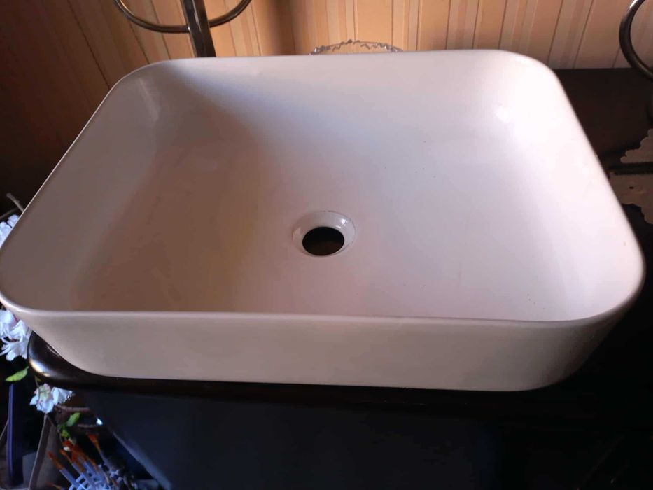 sprzedam umywalkę i pufy