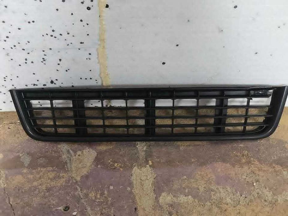 Kratka do zderzaka s-line a4 b6 lekko połamana