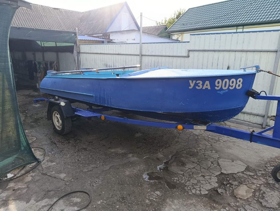 Продам лодку Казанка - реданка