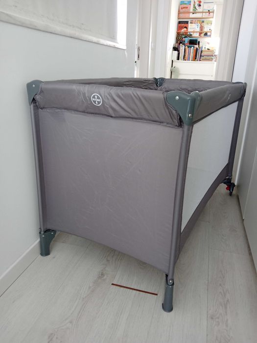 Cama de viagem de bebé
