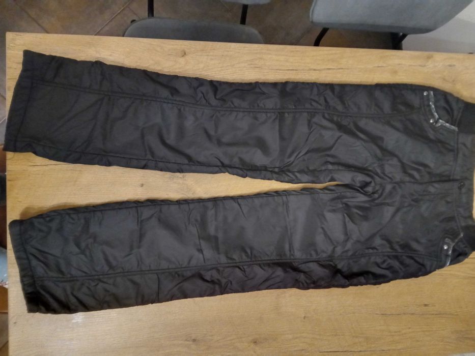 Damskie spodnie narciarskie/śniegowe 72-80 cm w pasie czarne